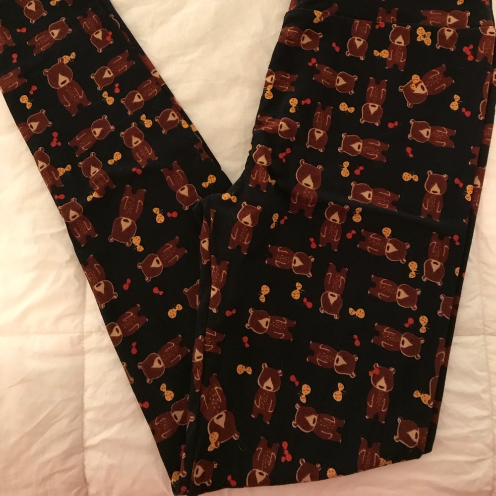 LulaRoe Bear and Bow Leggings! *RARE* *UNICORN*